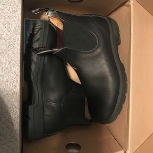 Black Blundstone AUS size 5